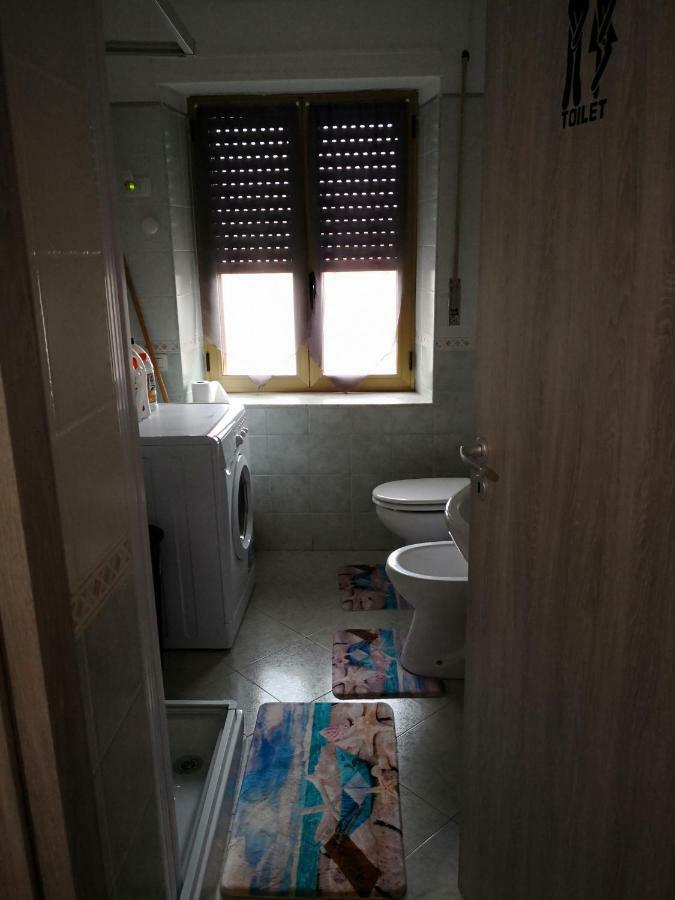 A Casa Di Rossano E Rossella Appartement Carbonia Buitenkant foto