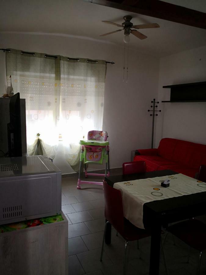A Casa Di Rossano E Rossella Appartement Carbonia Buitenkant foto