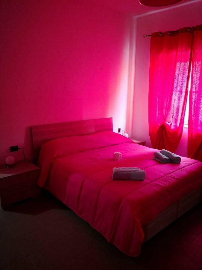 A Casa Di Rossano E Rossella Appartement Carbonia Buitenkant foto