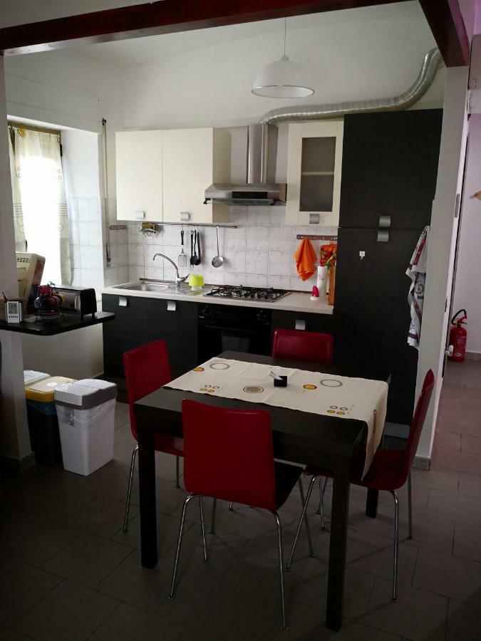 A Casa Di Rossano E Rossella Appartement Carbonia Buitenkant foto