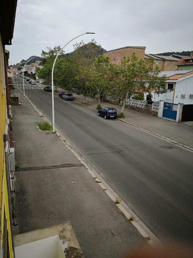 A Casa Di Rossano E Rossella Appartement Carbonia Buitenkant foto